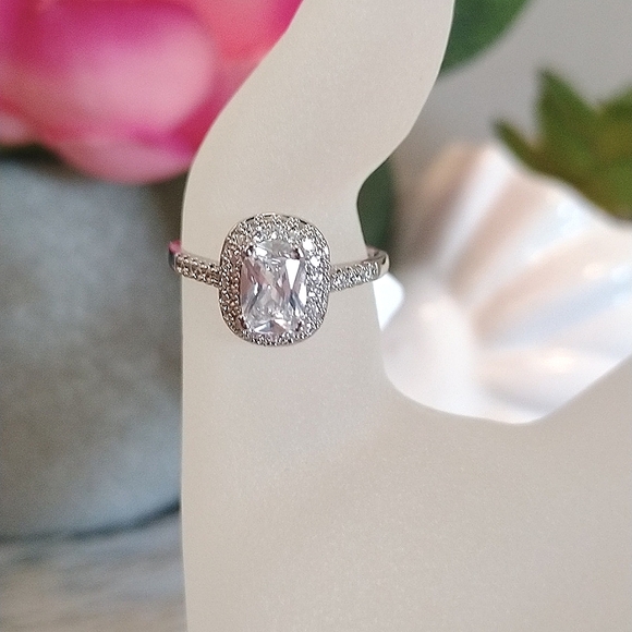 BNWT Bundle Of 4 Adjustable Rings - Picture 4 of 7